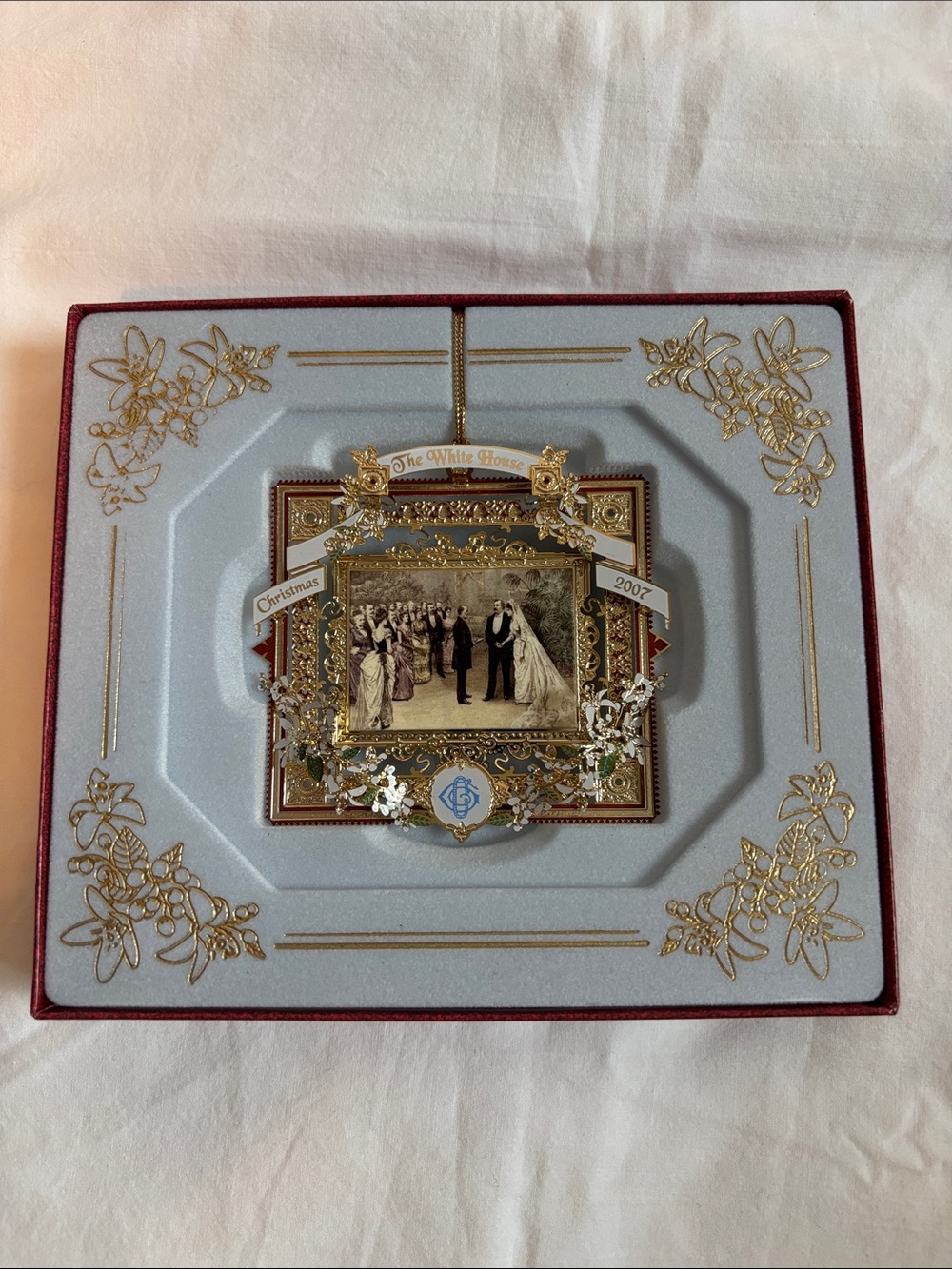 White House Christmas Ornament 2007 - Gold & Light Blue Decorative Plaque